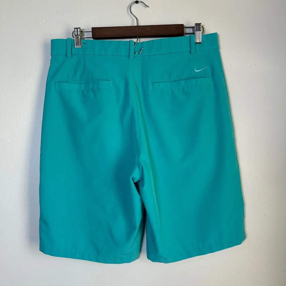 EUC‎ Nike Shorts Golf Dri-FIT Size 32 Teal Performance Athletic